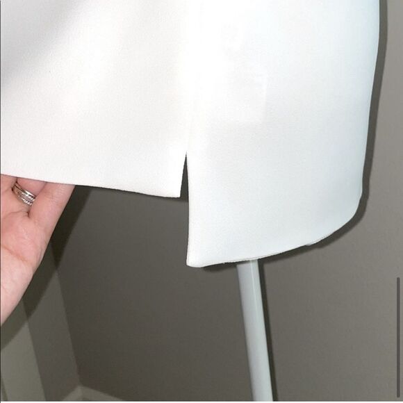 Ted Baker Careo Cold Shoulder Ecru Top TED 4/US 10 - Picture 5 of 10